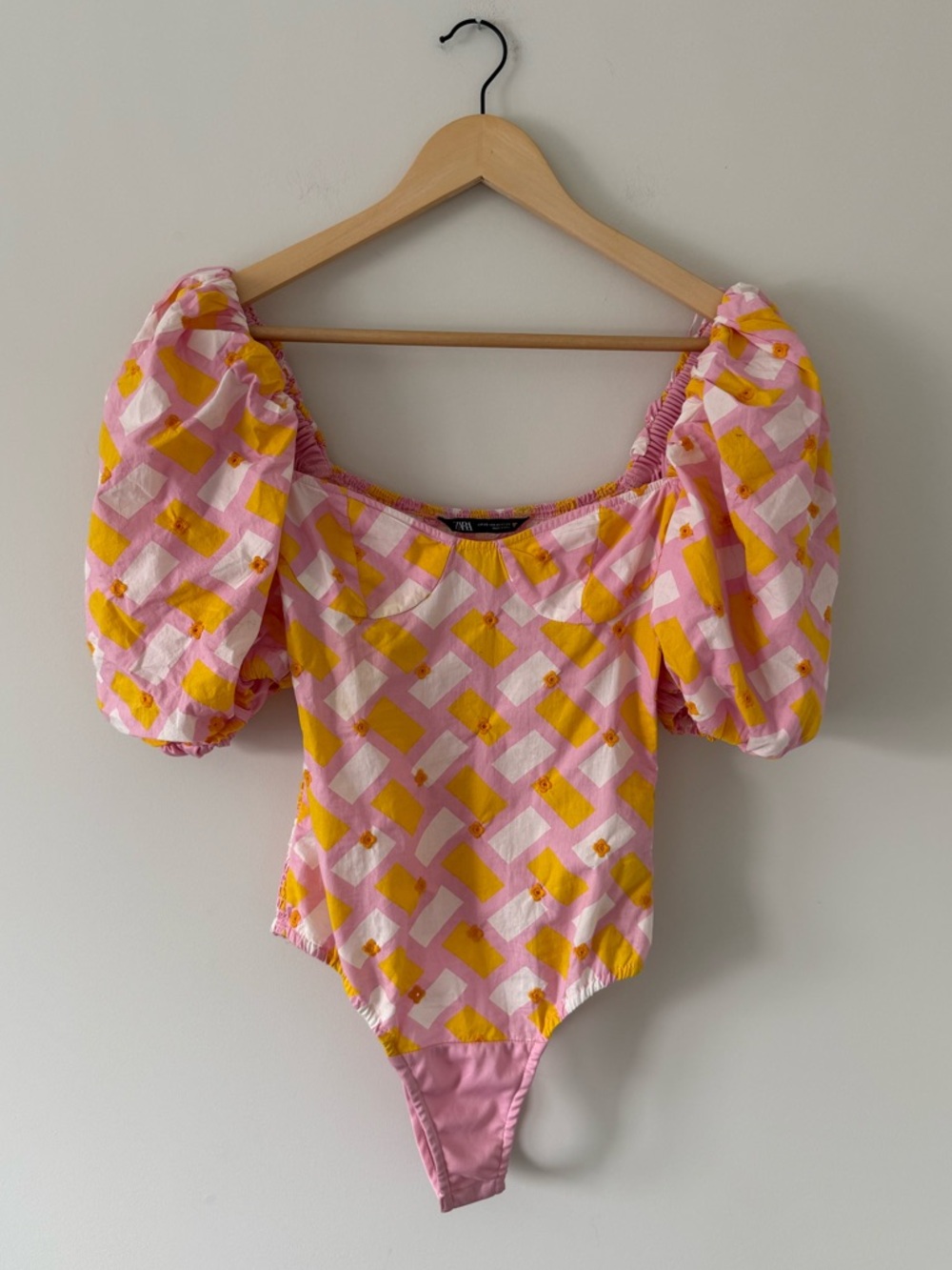 ZARA Poplin Puff Sleeve Embroidered Bodysuit (size XS)